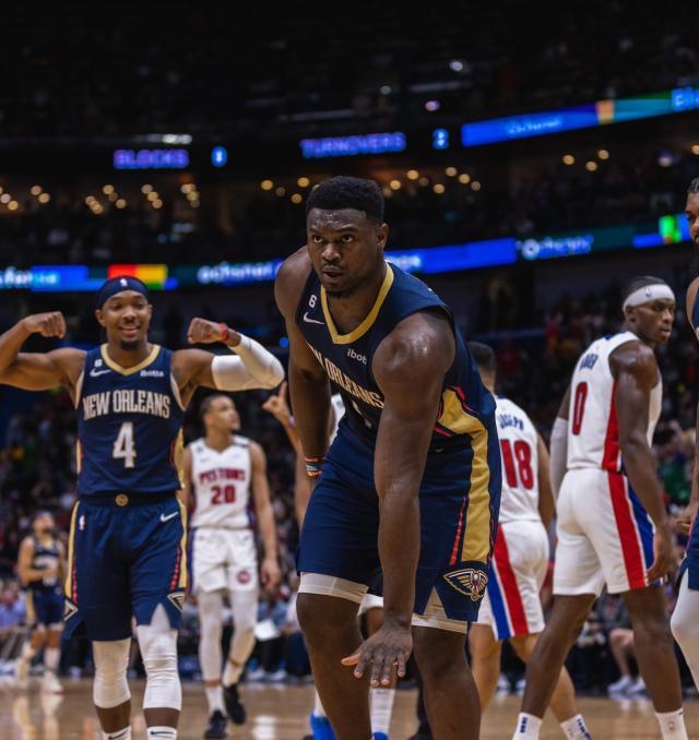 半岛体育官方网站-从小就强硬！锡安无惧凶狠犯规 身边有守护者